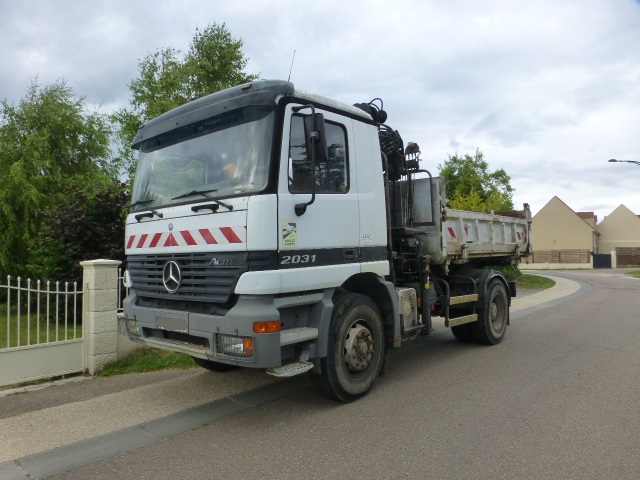 Camion 19T bis-benne Grue