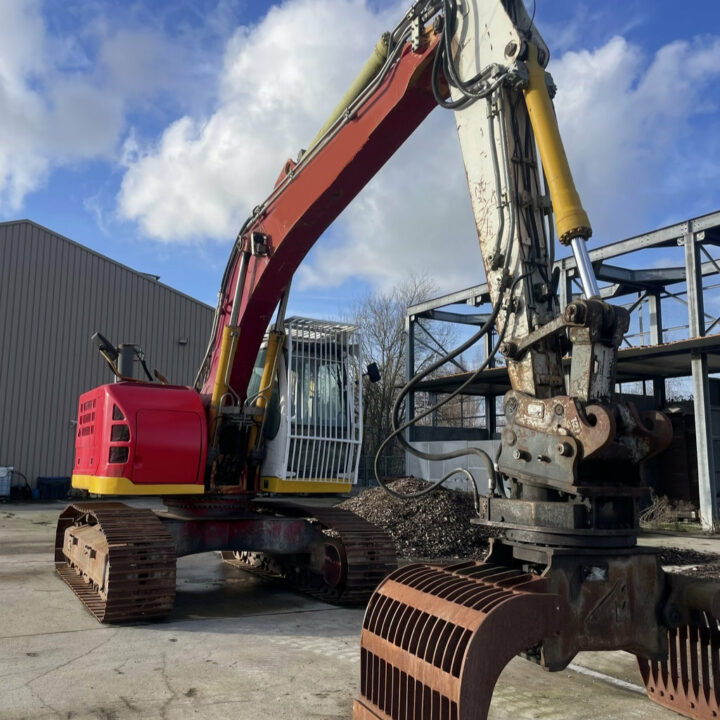 Pelle LIEBHERR R-924 lit COMPACT
