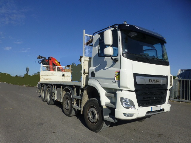 Camion DAF CF 530 FAD 8X4 Plateau Grue AR